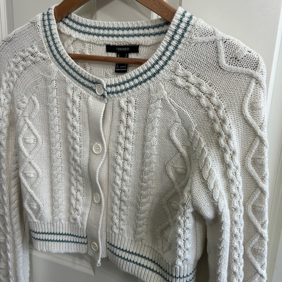 EUC Forever  21 White and Teal Trim Cable Knit Cardigan, size S, cropped. Roomy - Picture 3 of 8